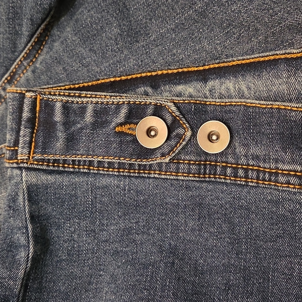 ELLOS Classic Denim Jacket - Picture 12 of 14